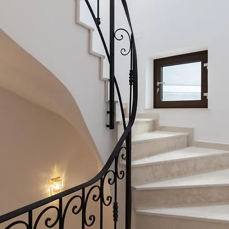 Old Town One Bedroom شقة بوخارست