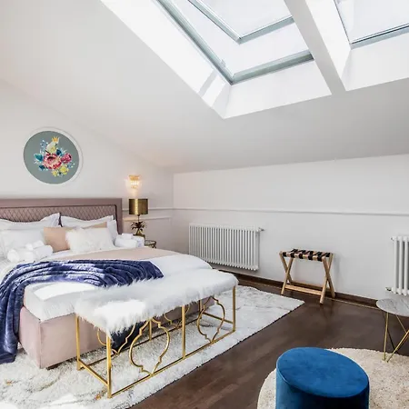 Old Town One Bedroom *