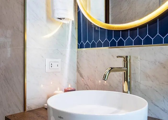 Old Town One Bedroom Апартаменти Бухарест